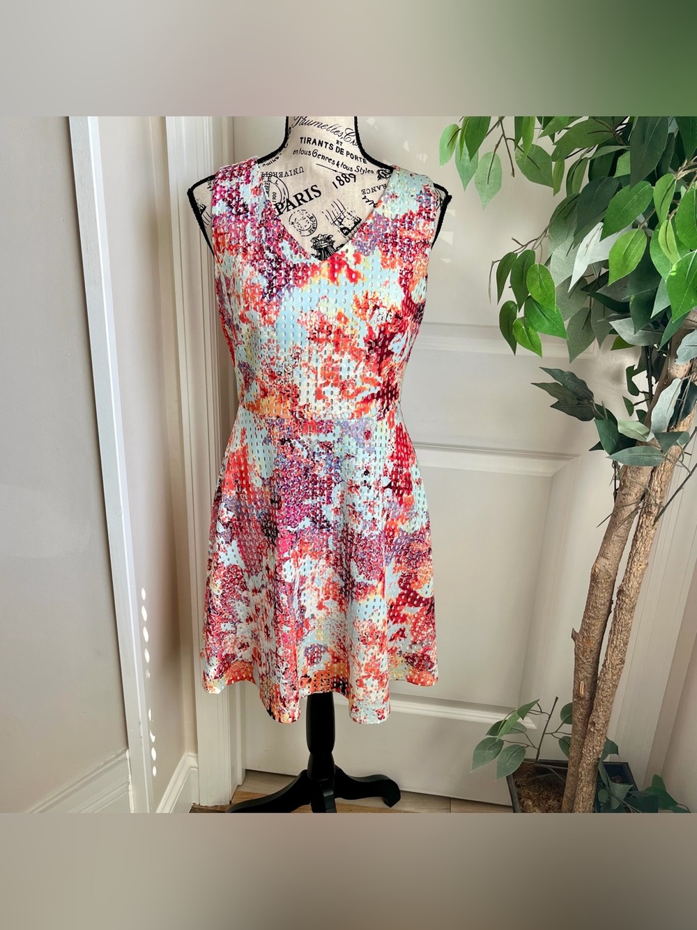 RED Saks Fifth Ave Abstract V-Neck Textured Fit & Flare Dress Multicolor Sz 2